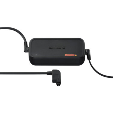 EC-E8004 Steps battery charger, built in power cable for UK plug
