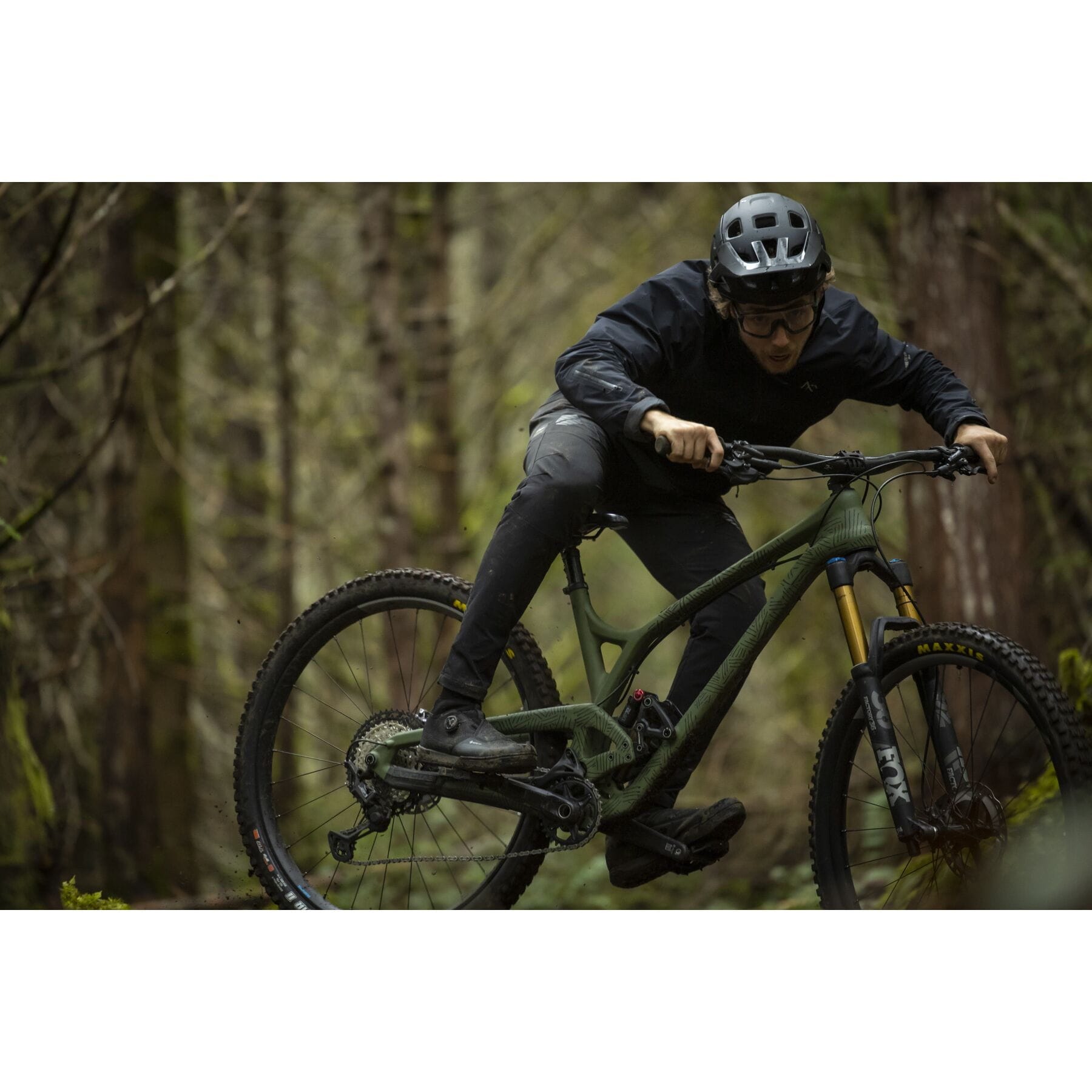 Gore tex store cycle trousers
