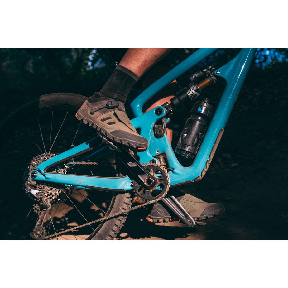 Closeout mountain bike shoes best sale