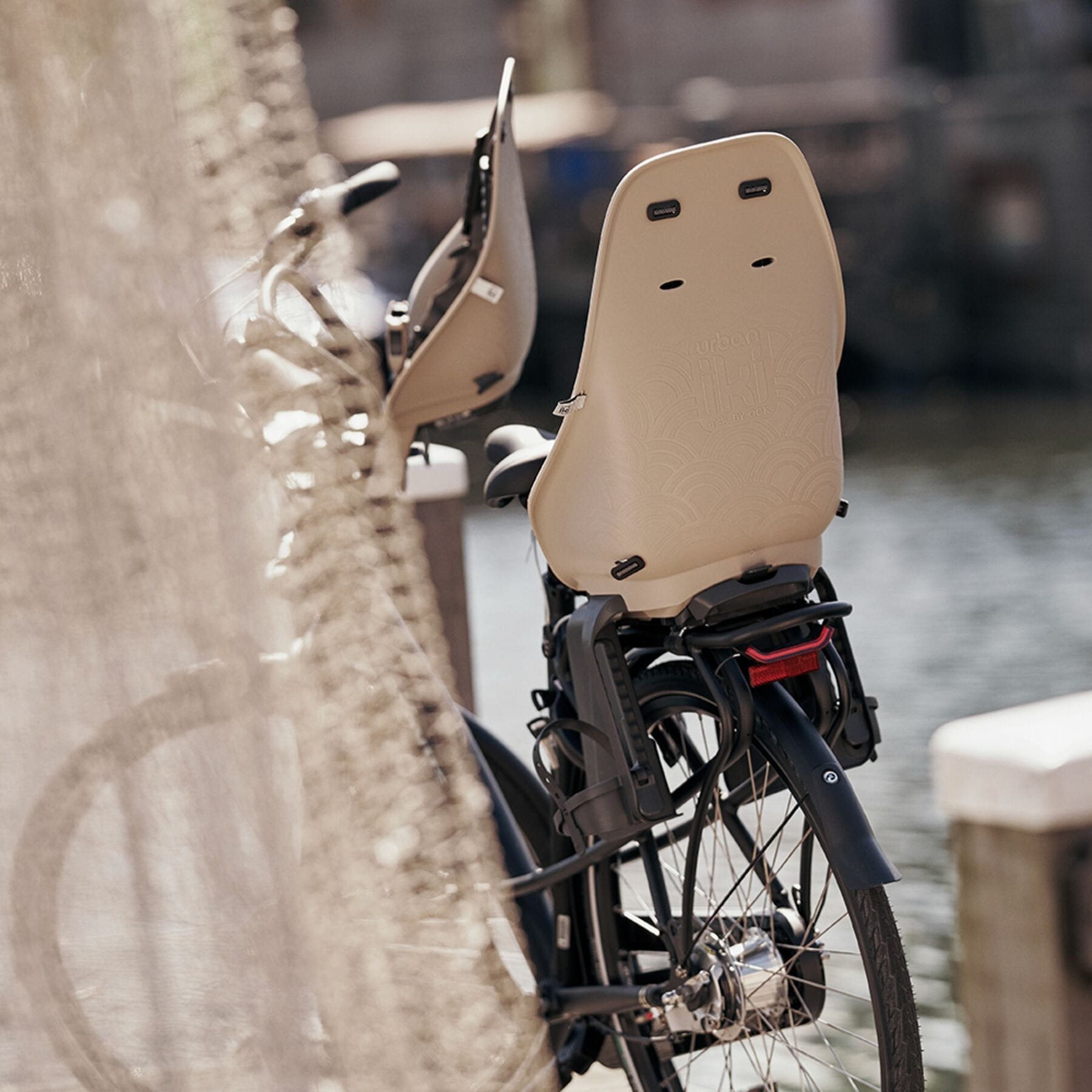 Rear frame mounted child bike seat on sale