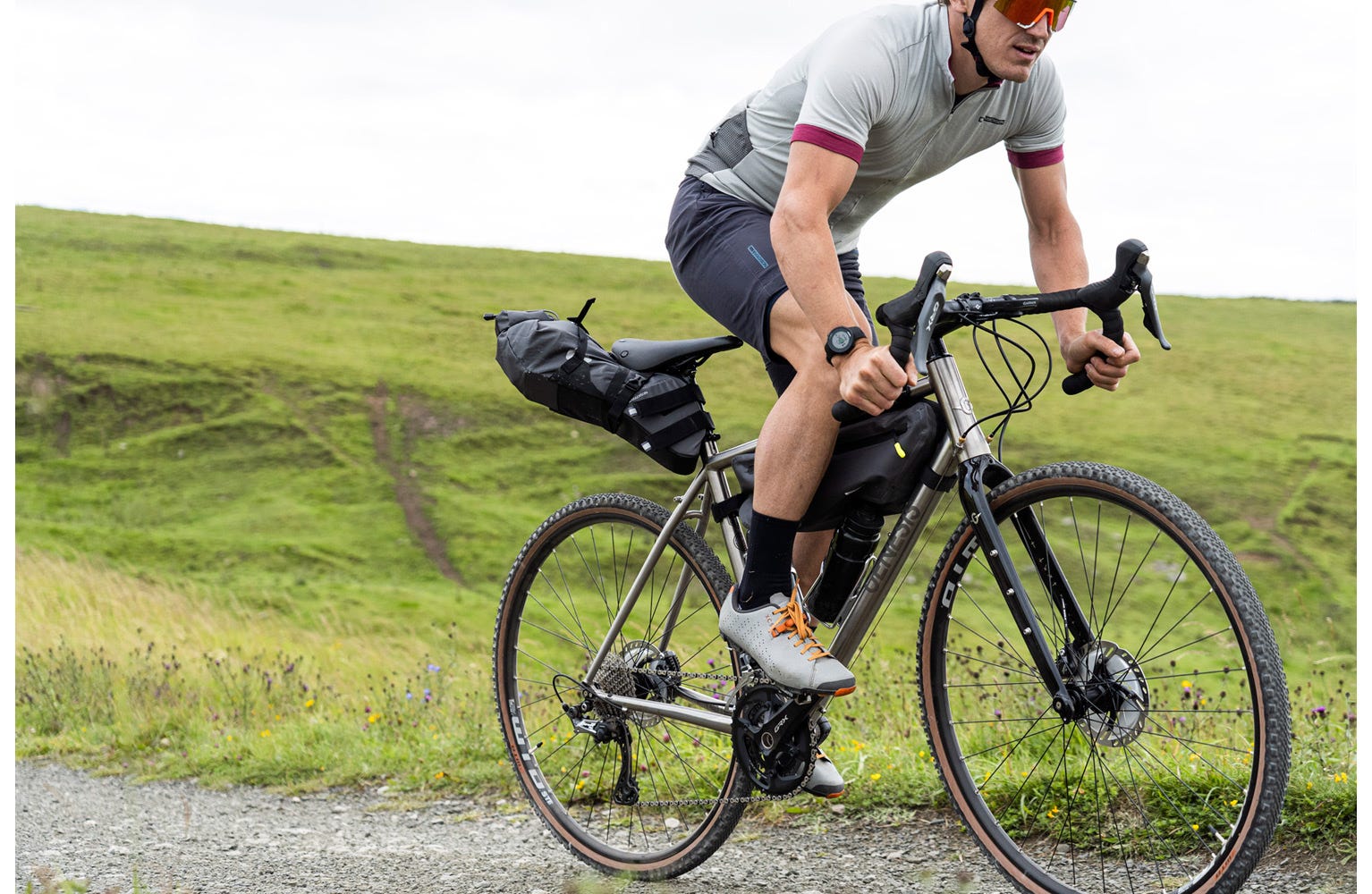 Gravel bike genesis store