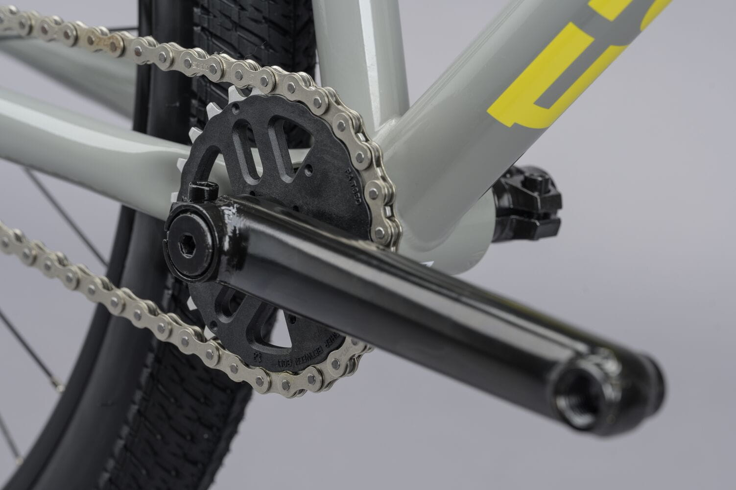 Saracen cr2 clearance