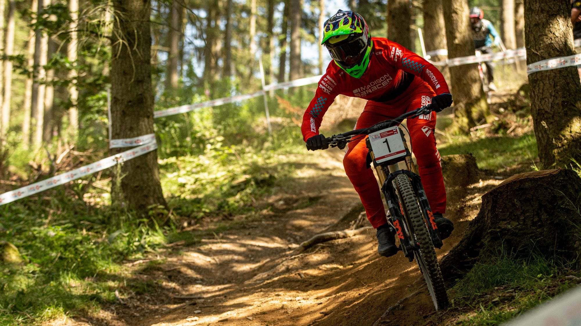 Downhill is back. Celebrate by checking out these amazing Saracen Mysts