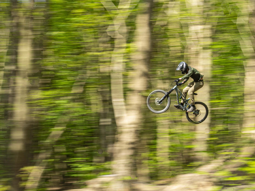 Jono Jones x Saracen Ariel 80 Pro
